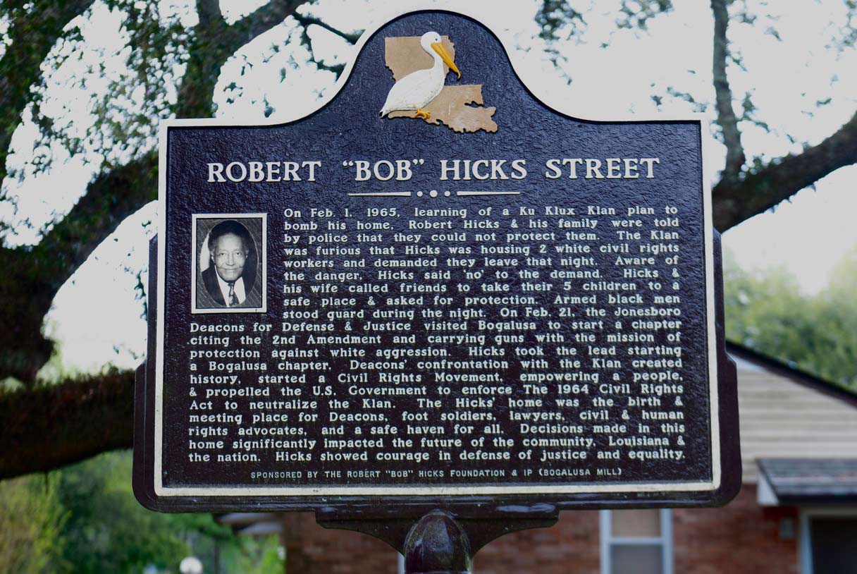 Reverse side of Hicks House historic land marker